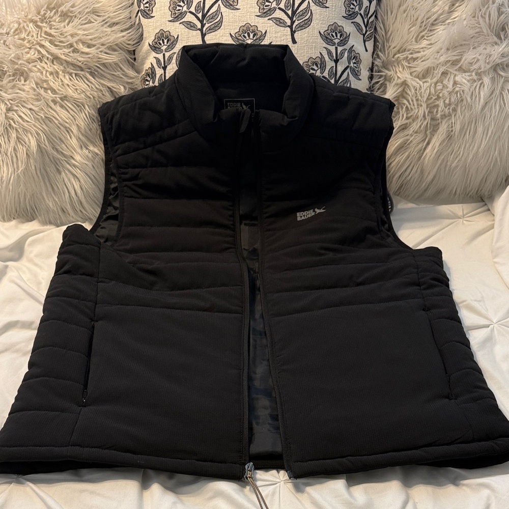 Eddie Bauer Men's Black Quilted Insulated Vest